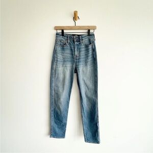 Hollister Women's Blue Jeans Denim Ultra High Rise Mom Jean 1R  W25 L27
